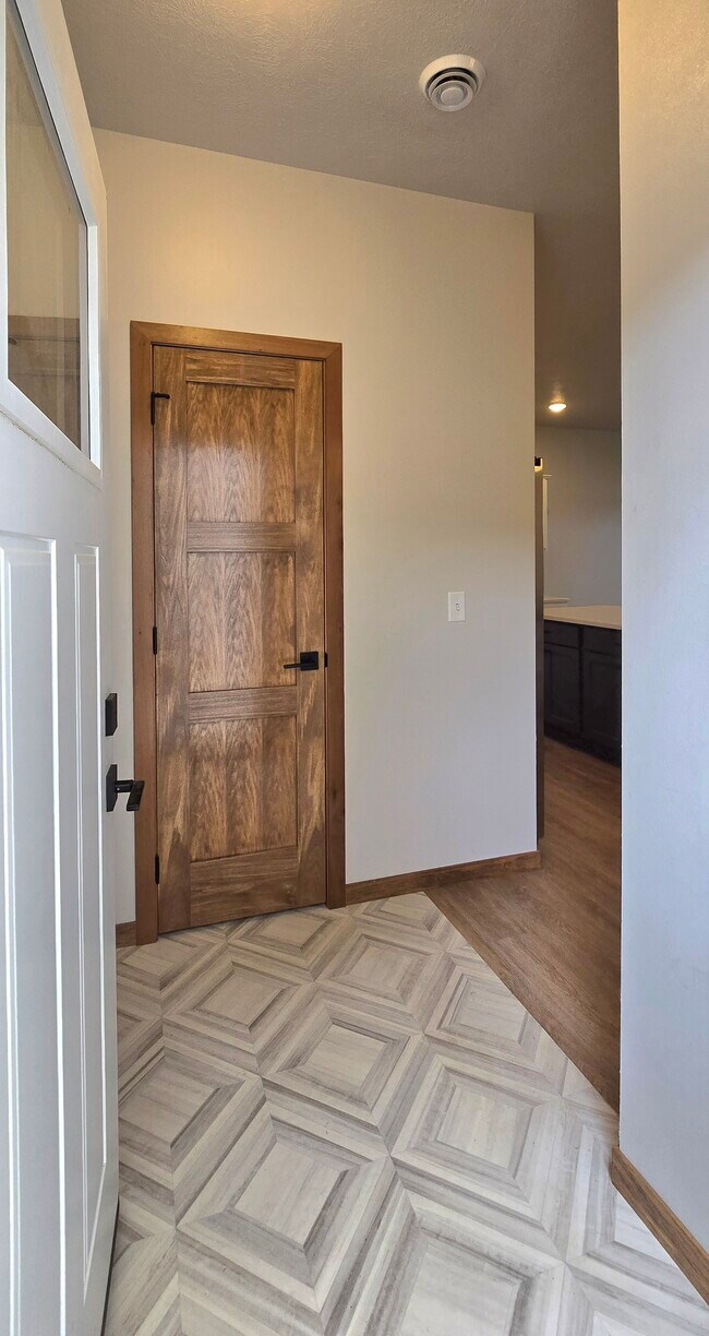 Entrada principal - 6125 S Alki Pl