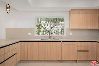 Building Photo - 9921 Durant Dr