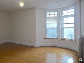Building Photo - 185 Winthrop Rd
