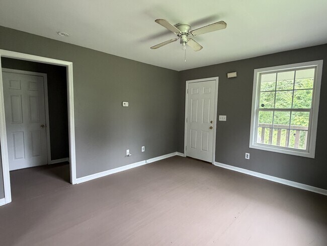 Building Photo - 708 Ellis St