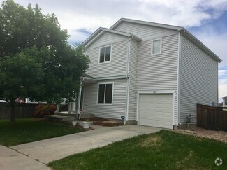 Building Photo - 1385 waxwing ave