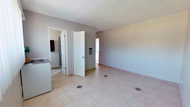 Foto del edificio - 3875 Wade St