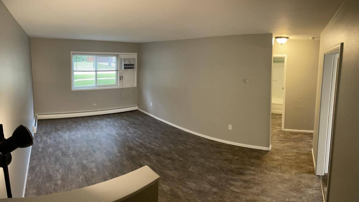 Foto principal - This adorable & newly remodeled 2 bed/1 ba...