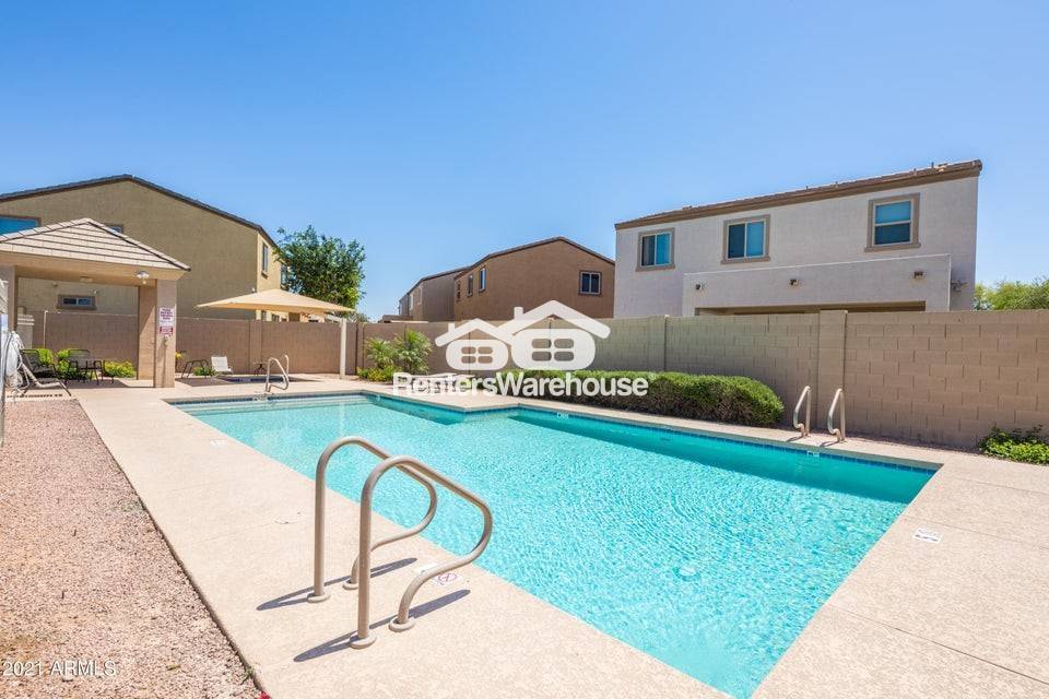 Foto principal - 2565 E Southern Ave