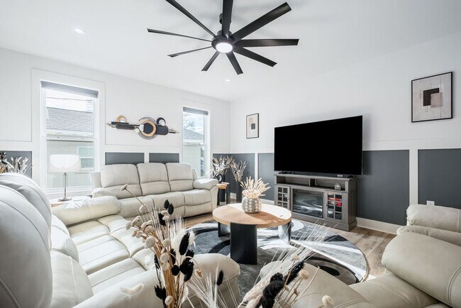 Foto del edificio - 238 Oleander Dr