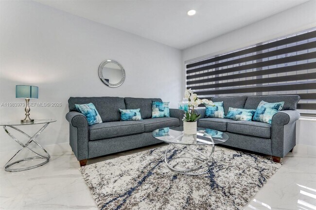 Foto del edificio - 980 W 45th Pl