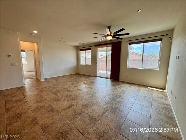 Foto del edificio - 1294 Paseo del Oso Ln