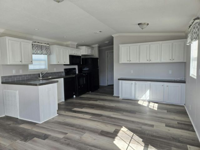 Building Photo - 3301 58th Ave N