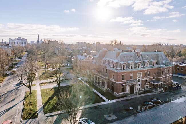 Building Photo - The Goodyear Mansion & Residences