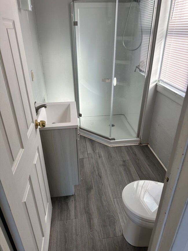 Photo - 110 Madeline St Apartment