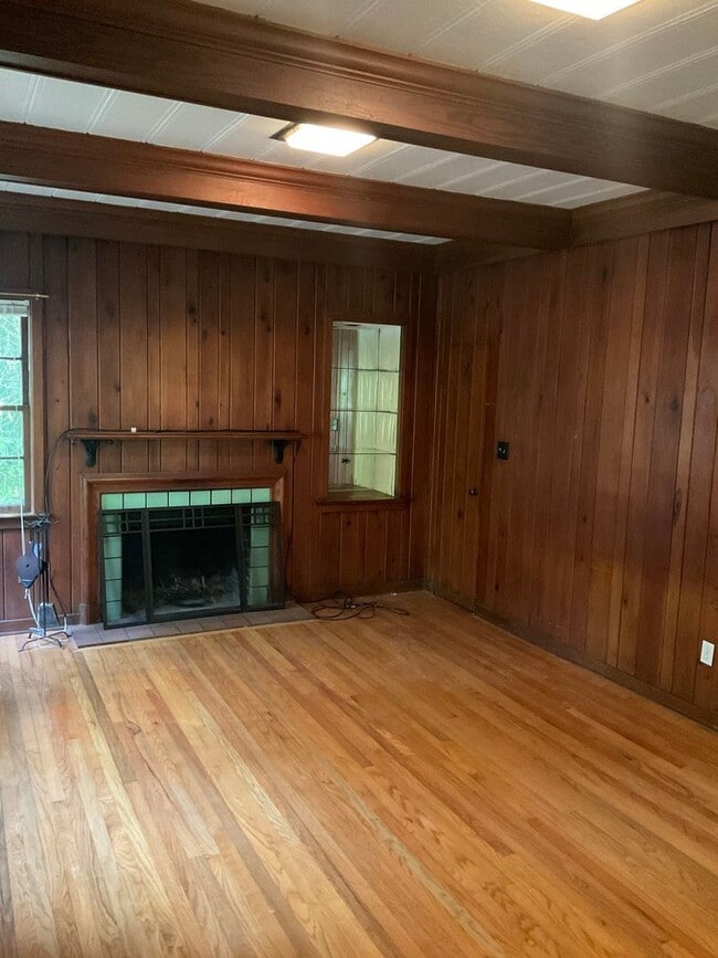 Building Photo - 4 br, 2.5 bath House - 2721 SW 3rd Pl.