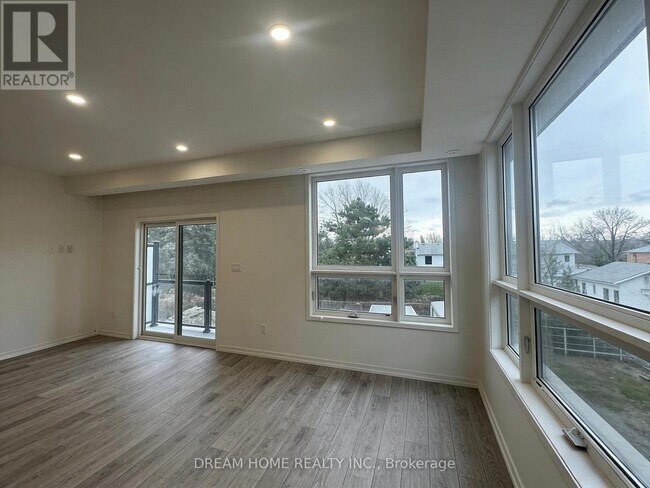 Photo du bâtiment - 22 Lytham Grn Cir