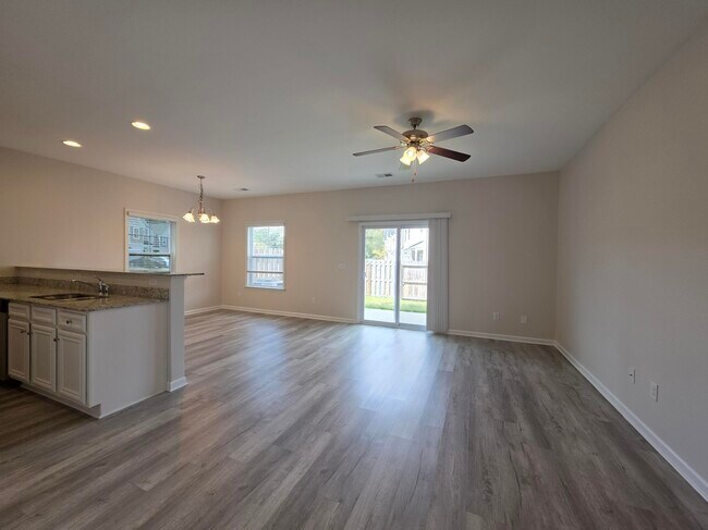 Foto del edificio - 2969 Old Field Rd