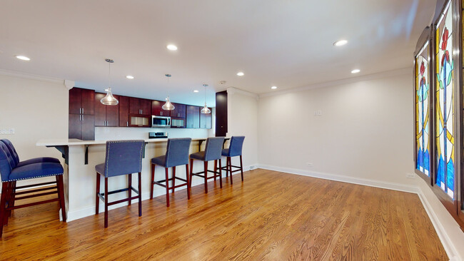 Foto del edificio - 3909 W Howard St