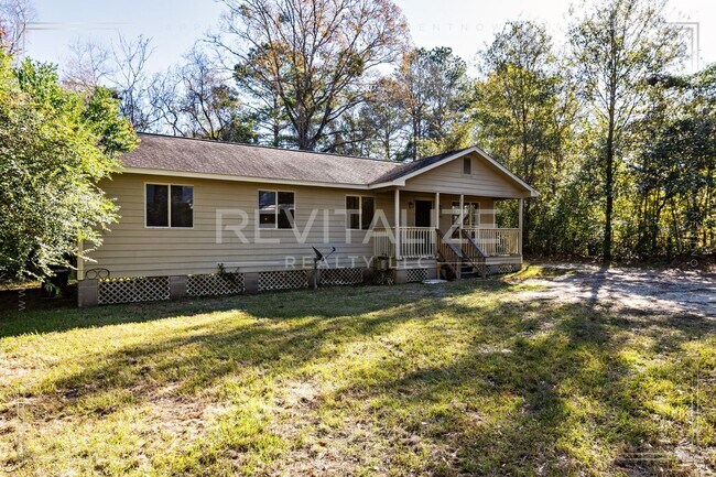 Foto del edificio - 1746 Cody Rd N
