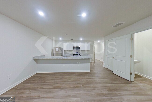 Building Photo - 322 Ironwood Ct