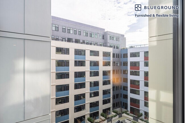 Foto del edificio - 1955 129th Ave NE