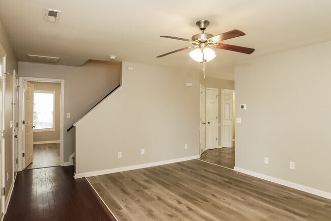 Building Photo - 4648 Midstream Crossing Dr