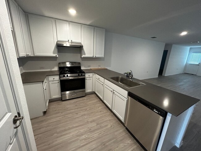 Building Photo - Texas A&M- New Home in Vida Subdivision /S...