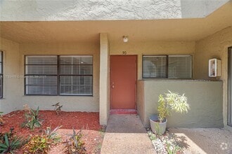 Building Photo - 2530 Coral Springs Dr