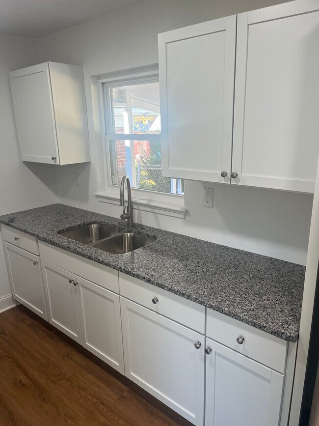 Foto del edificio - 106 Larry St