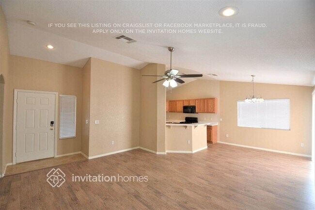 Foto del edificio - 115 Quailbush Dr