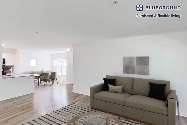 Building Photo - 200 Avalon Dr