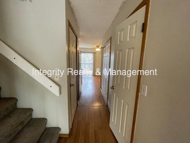 Foto del edificio - 2626 E Nichols Cir