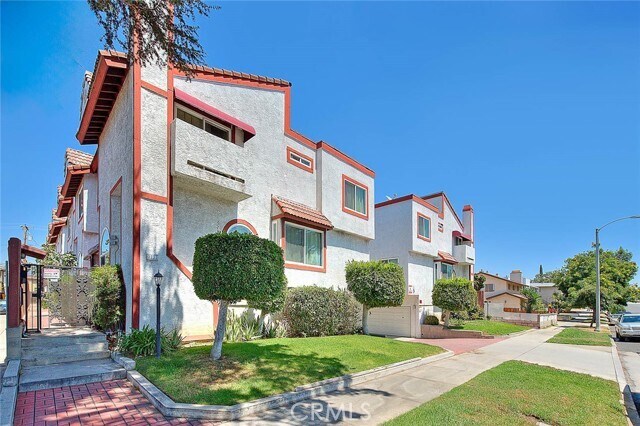 Foto principal - 2231 Cedar St
