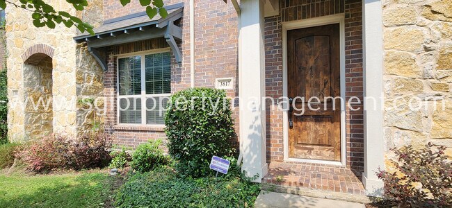 Foto del edificio - 3817 Quail Wood Dr