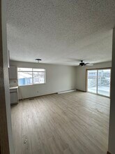 Building Photo - 4405 W Antelope Dr