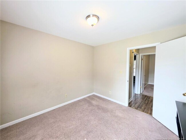 Foto del edificio - 1179 Butterwood Cir
