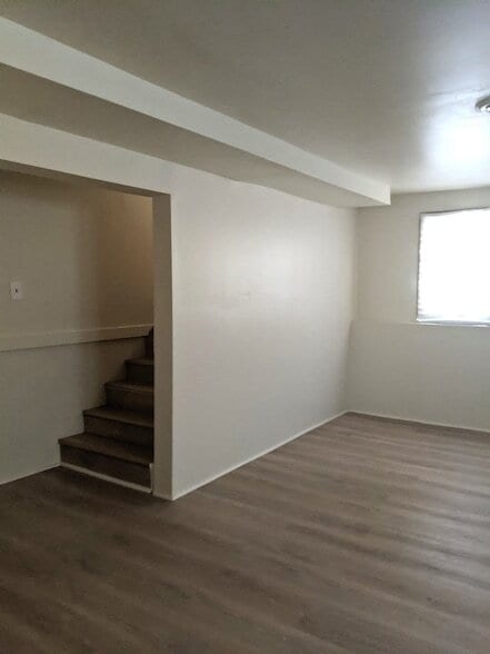 Foto del edificio - 647 N May St