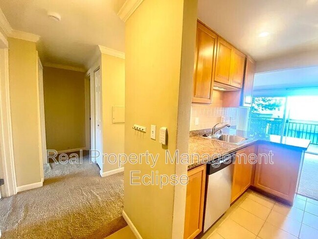 Foto del edificio - 10110 NE 60th St