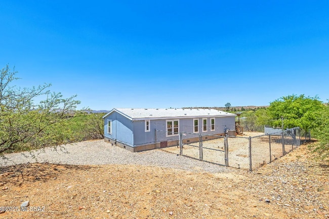 Building Photo - 3925 E Coronado Sunset Dr