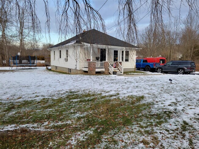 Foto del edificio - 714 NY-52