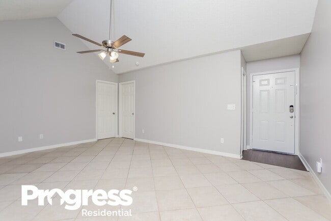 Building Photo - 1833 Iroquois Dr