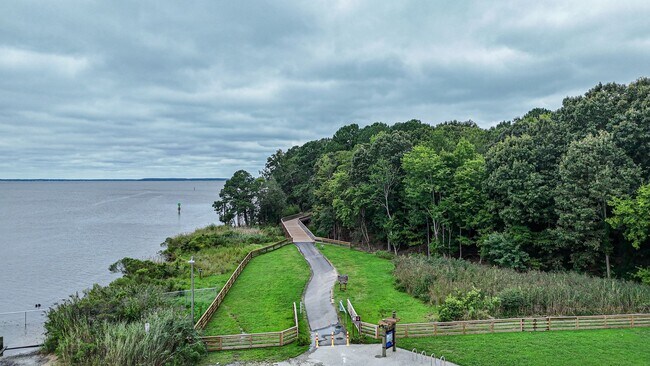 Foto del edificio - Marina Bluff