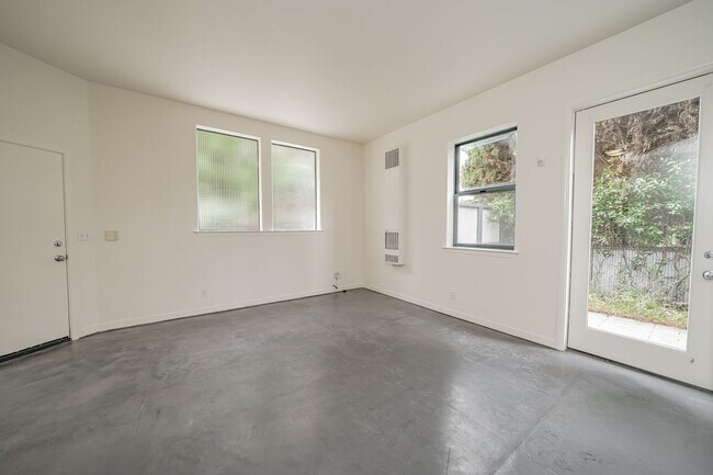 Foto del edificio - 3930 Shafter Ave