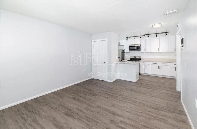 Foto del edificio - 6738 University Ave