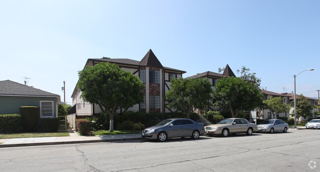 Building Photo - elm226