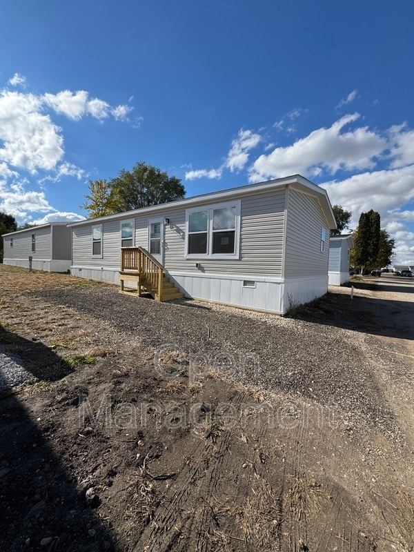 Foto del edificio - 755 N Tratt St