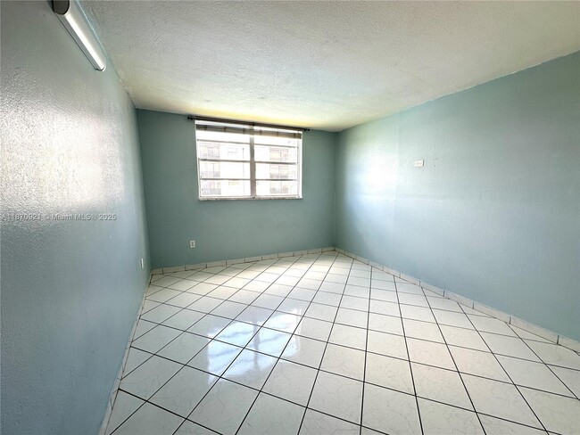 Building Photo - 14195 SW 87th St