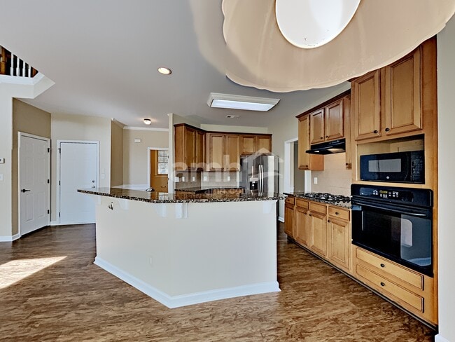 Foto del edificio - 3215 Thimbleberry Trail