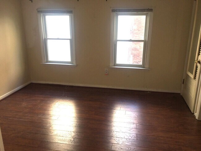 Foto del edificio - 506 S Juniper St