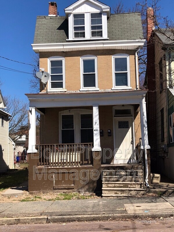 Primary Photo - 451 Beech St