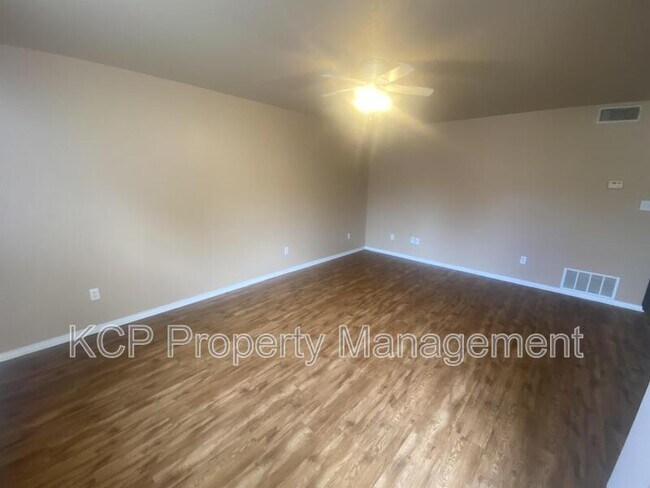 Foto del edificio - 815 N 48th St