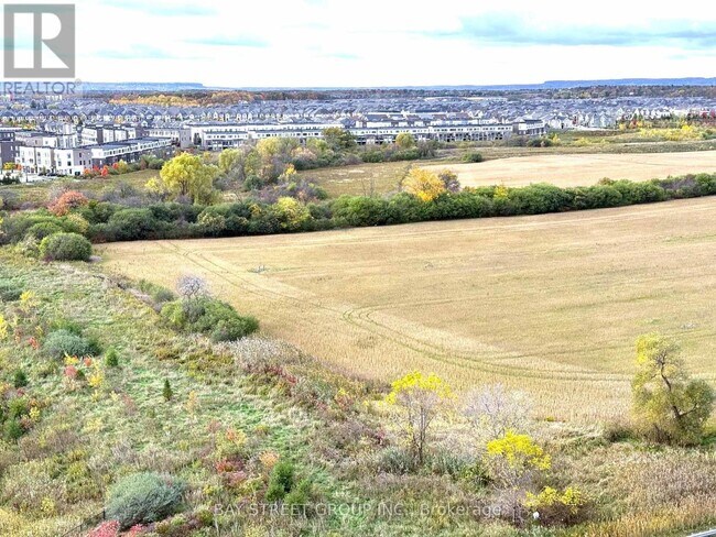 Building Photo - 3071 Trafalgar Rd