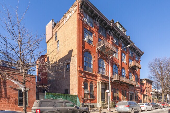 Building Photo - 11 Arion Pl