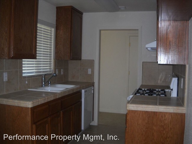 Building Photo - 3 br, 2 bath House - 3907 N. Lafayette Ave.